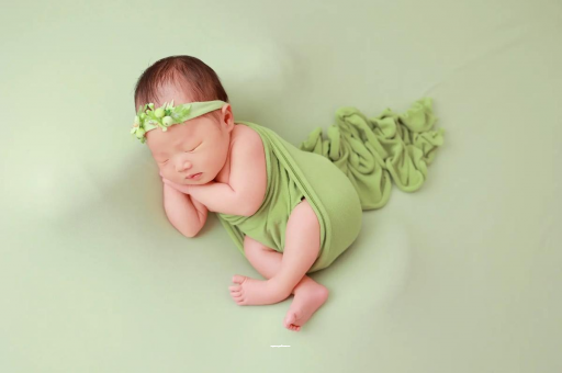 高平5个月的宝宝可以坐吗 高平5个月的宝宝可以坐吗